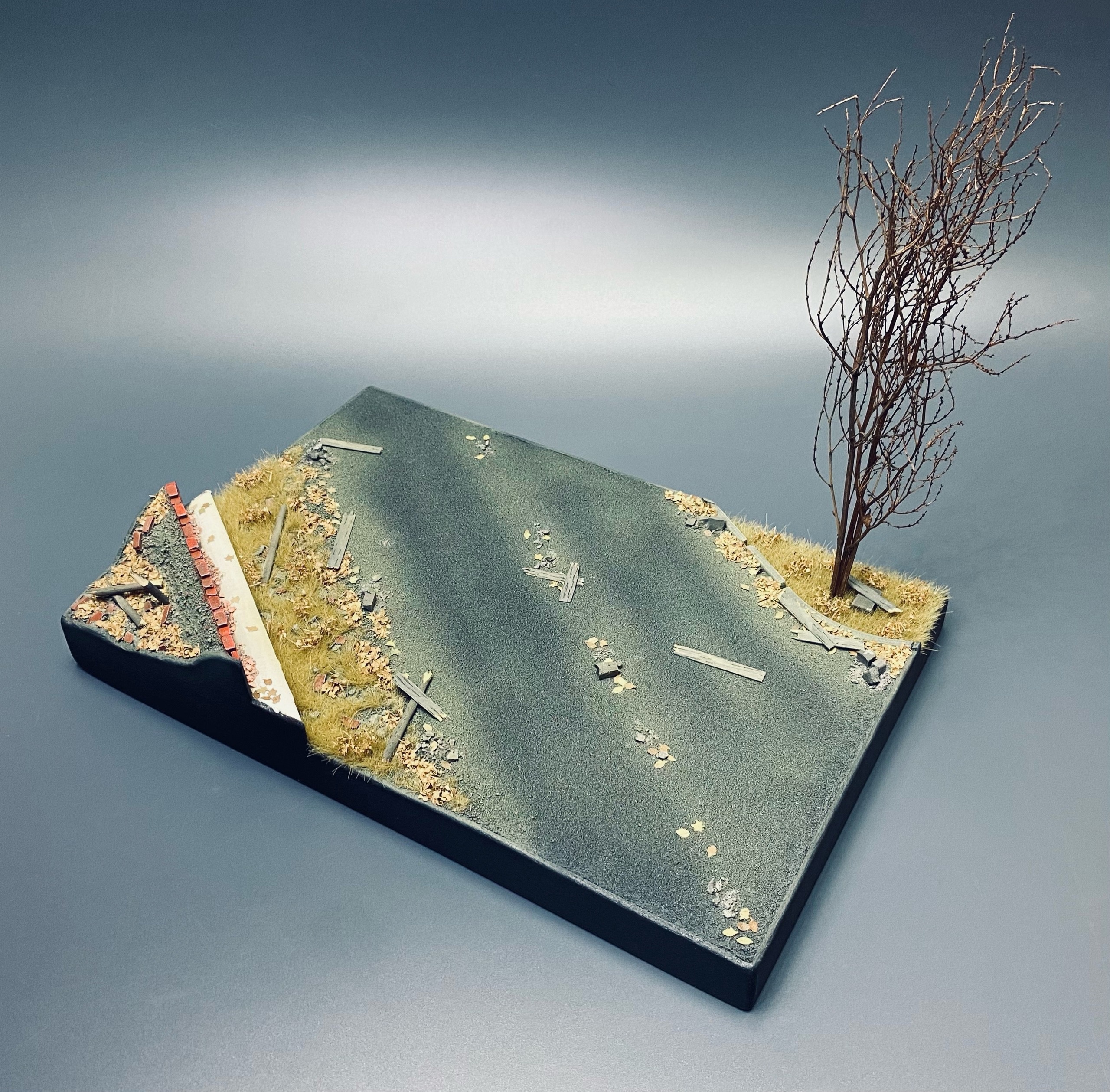 HM01051 Подставка Авдеевка. Масштаб 1/72. Размер 15 на 25см