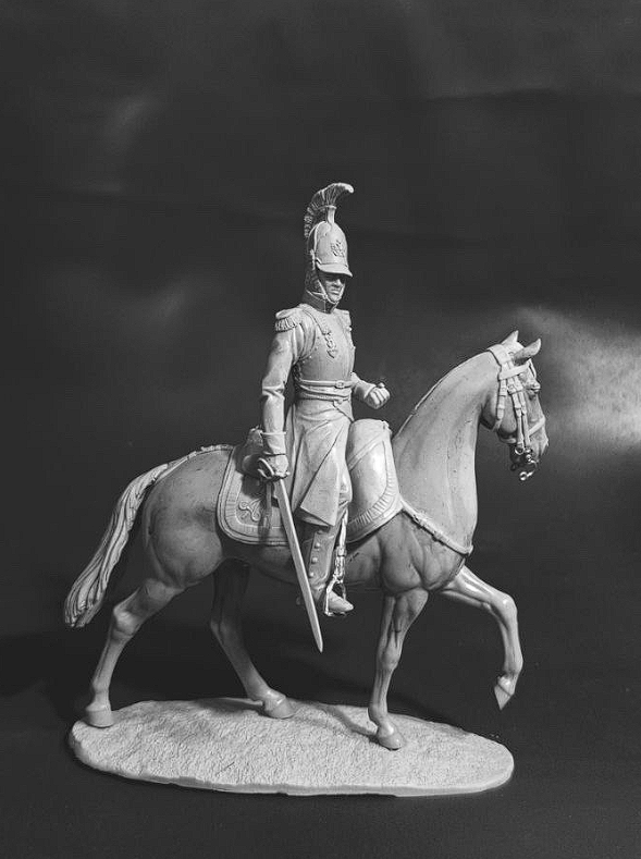 CHM-54386. Штаб-офицер Псковского кирасирского полка в трофейной кирасе, Россия 1813 г. 54 мм. Материал - смола. Chronos Miniatures