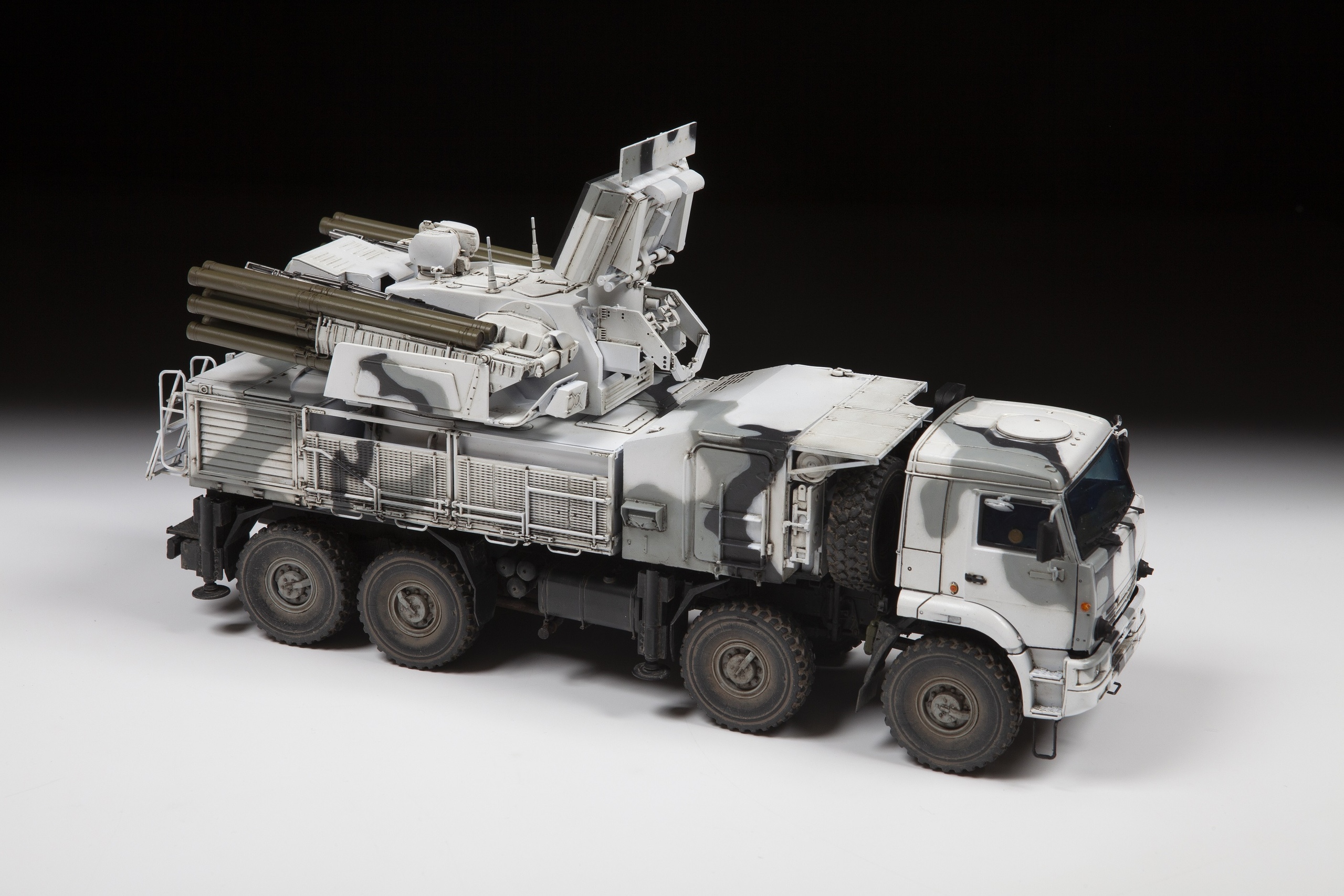 3698 Российский самоходный зенитный ракетно-пушечный комплекс Панцирь-С1 Звезда