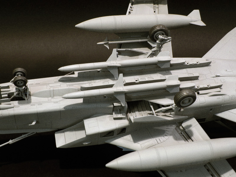 2517ИТ Самолет TORNADO ECR Italeri