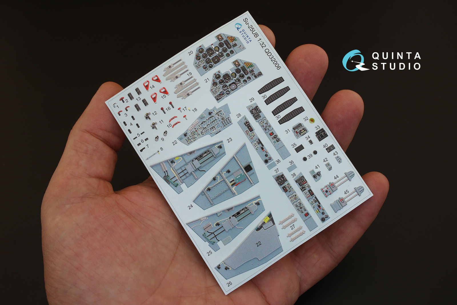 QD32006 3D Декаль интерьера кабины Су-25УБ (для модели Trumpeter)