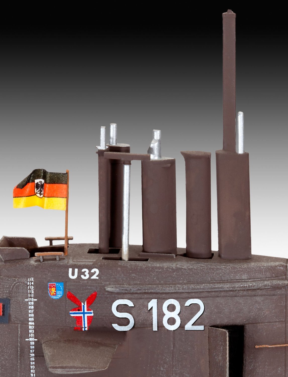 05019 Новейшая немецкая подводная лодка класса U212A Revell