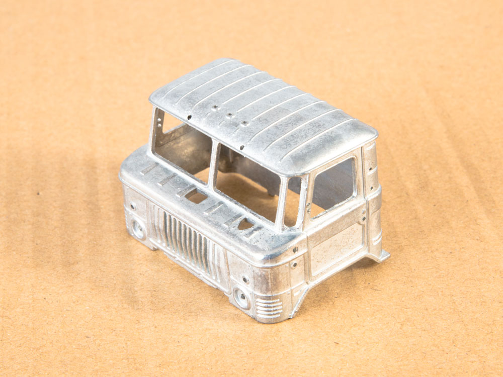 1439AVD Сборная модель Автомоболь-фургон хлебный АФХ (66) AVD Models