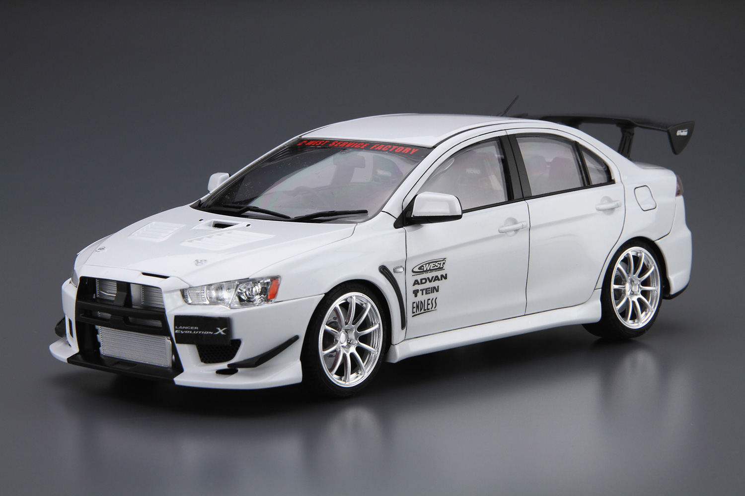 05320 Mitsubishi Lancer Evolution X C-West Aoshima