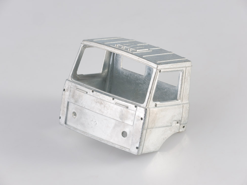 1167KIT Сборная модель МАЗ-5551 самосвал, поздний (высокий кузов) AVD Models