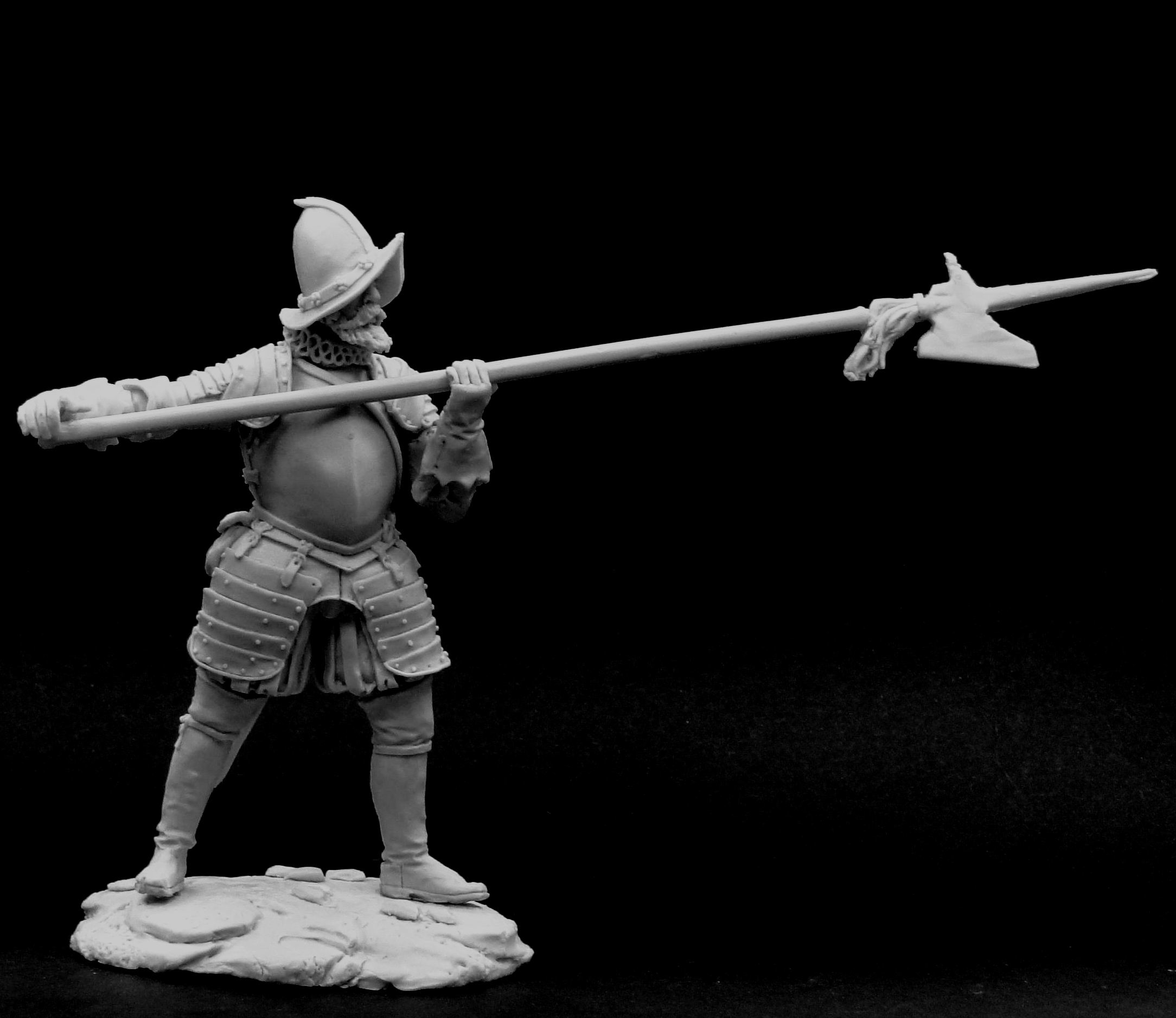 CHM-54027(M). Испанский солдат с алебардой, 1550-90 гг. 54 mm. Матерал - белый металл. Chronos Miniatures