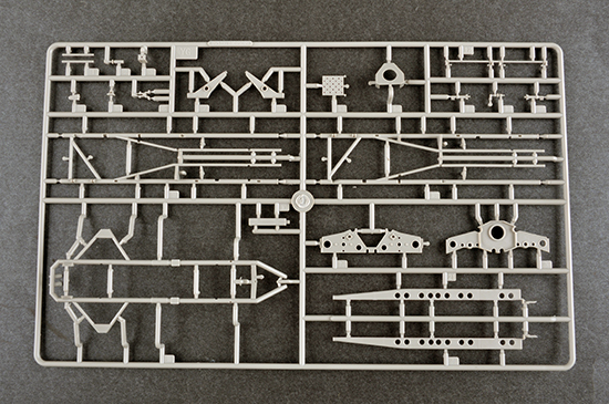 09521P Пуско-заряжающая установка 9А85 ЗРС С-300В Trumpeter