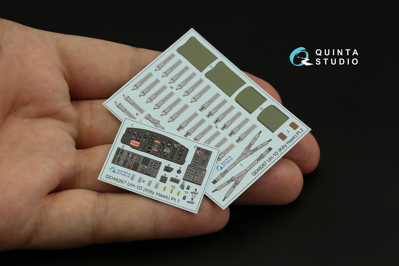 QD48267 3D Декаль интерьера UH-1D (KittyHawk)