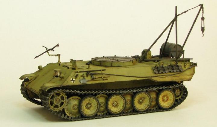 35342 Бергепантера с немецким танковым экипажем ICM