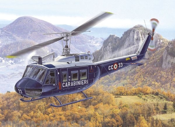 2621ИТ Вертолет AB-205 UH-1D Italeri
