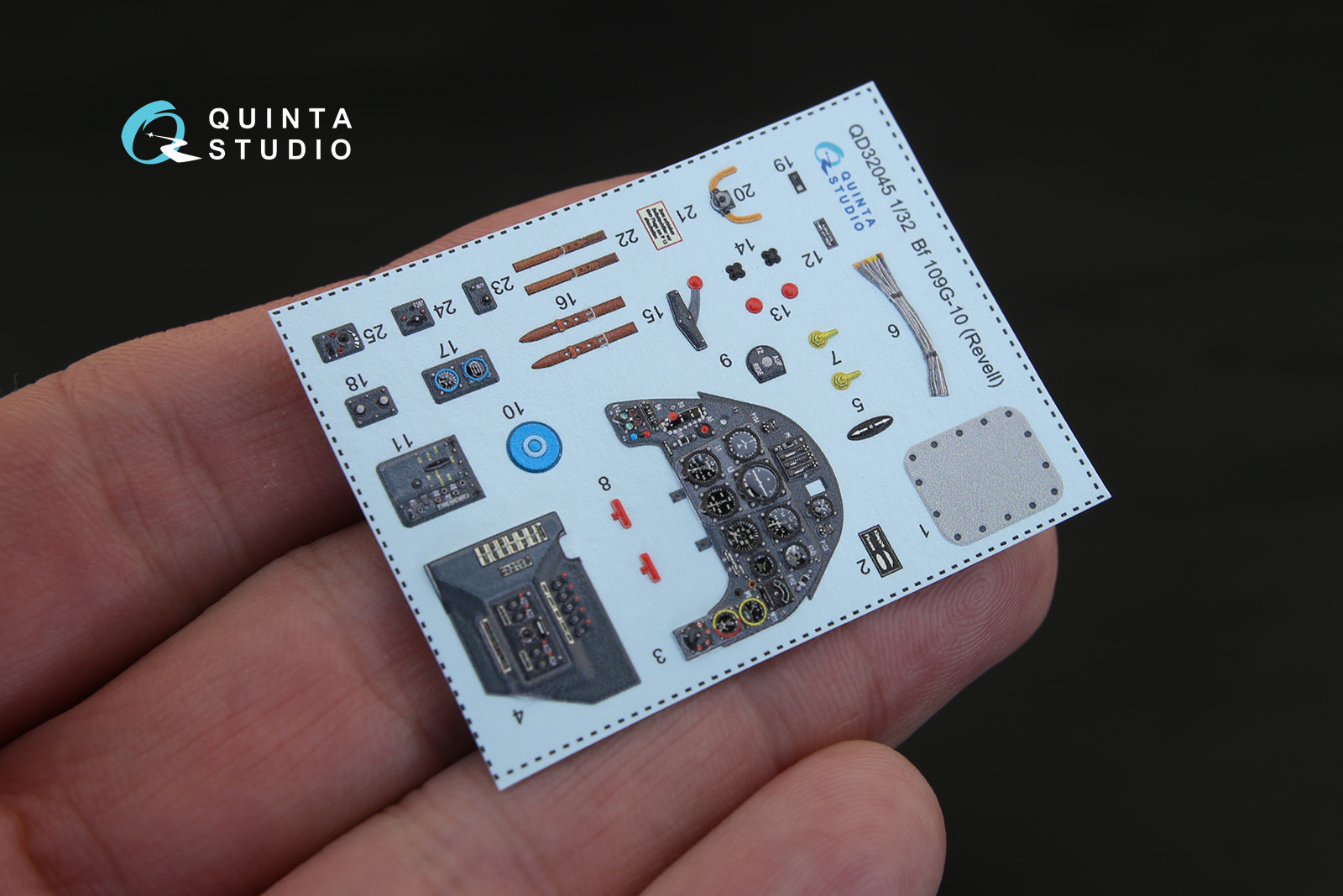 QD32045 1/32 3D Декаль интерьера кабины Bf 109G-10 (для модели Revell)