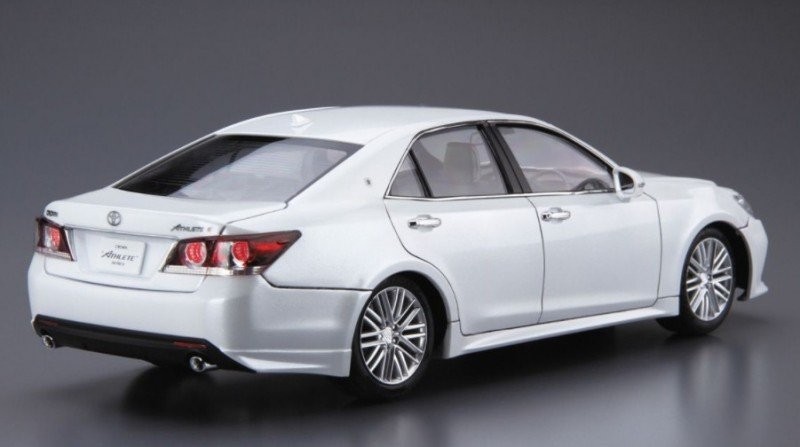 05081 Toyota Crown Athlete '15 GRS214/AWS210 Aoshima