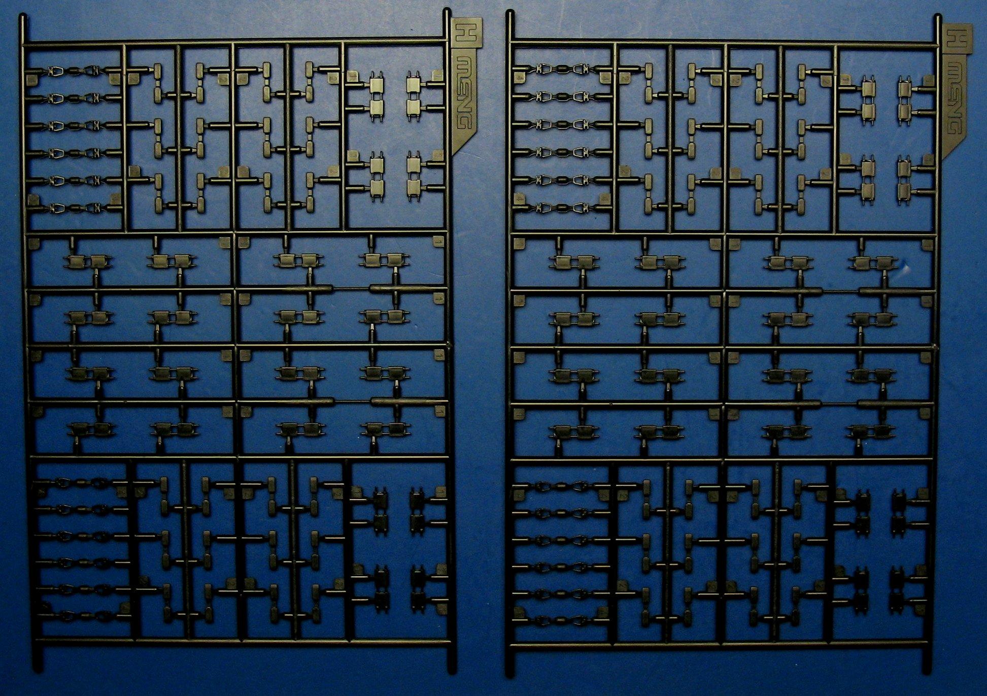 SPS-030 1/35 DOUBLE-PIN TRACKS FOR T-72 & T-90 MAIN BATTLE TANKS (CEMENT-FREE WORKABLE TRACKS)