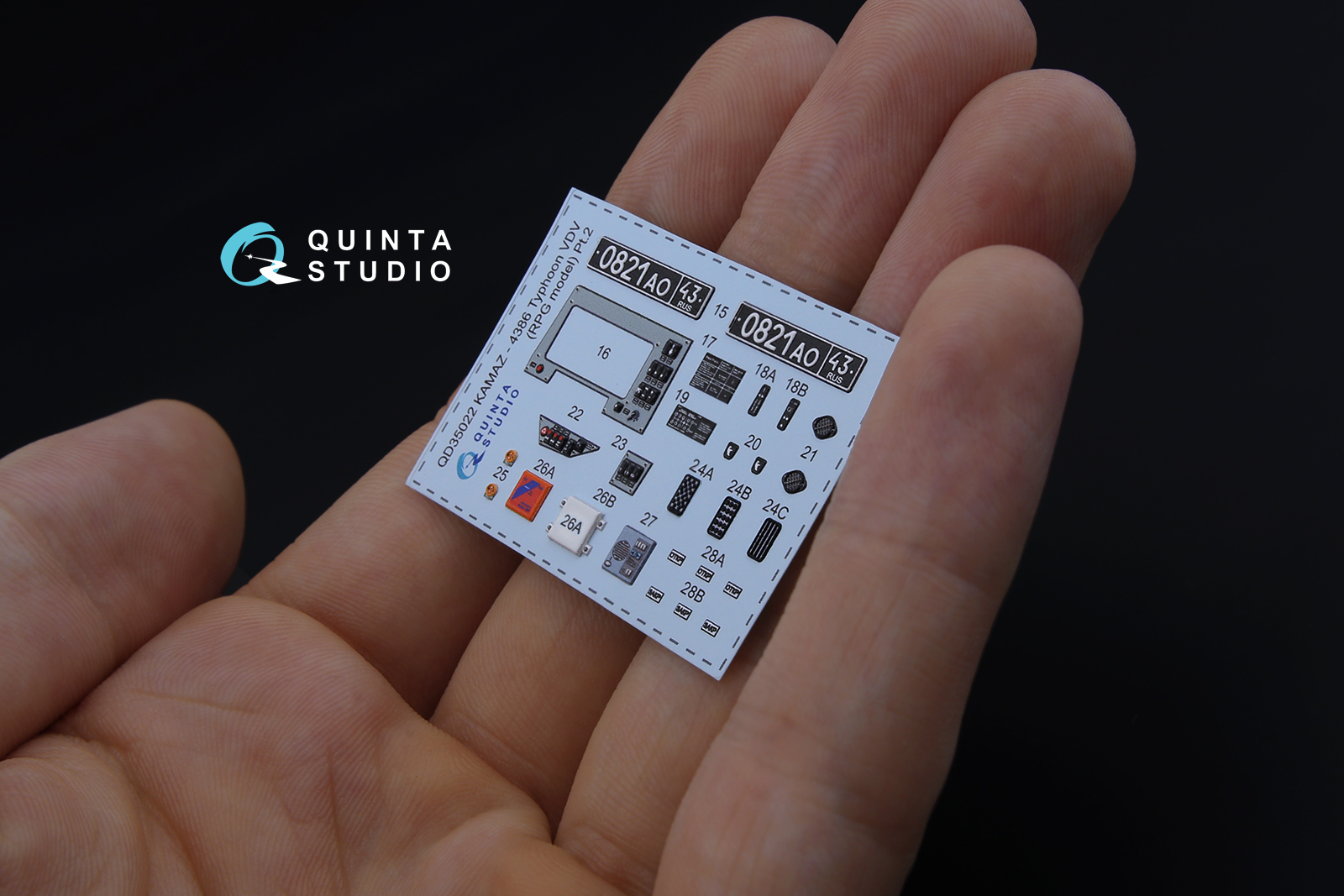 QD35022 3D Декаль интерьера кабины для семейства КАМАЗ К-4386 Тайфун-ВДВ (для модели RPG-model).