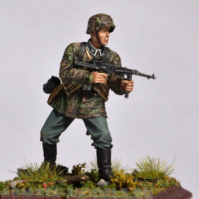 3502SOGA SS-Unterscharfuhrer. Kursk. 1943 SOGA Miniatures