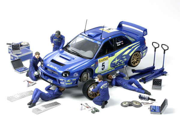 24266  Rally mechanics Set (5 фигур и разл. инструменты) наклейки на комбинезонах Subaru и Peugeot Tamiya