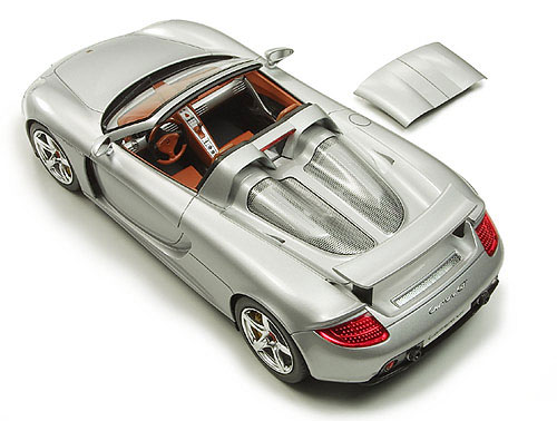 24275 Porsche Carrera GT Tamiya