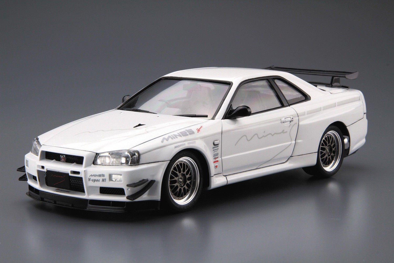05986 Nissan Skyline GT-R Mine's BNR34 '02 Aoshima