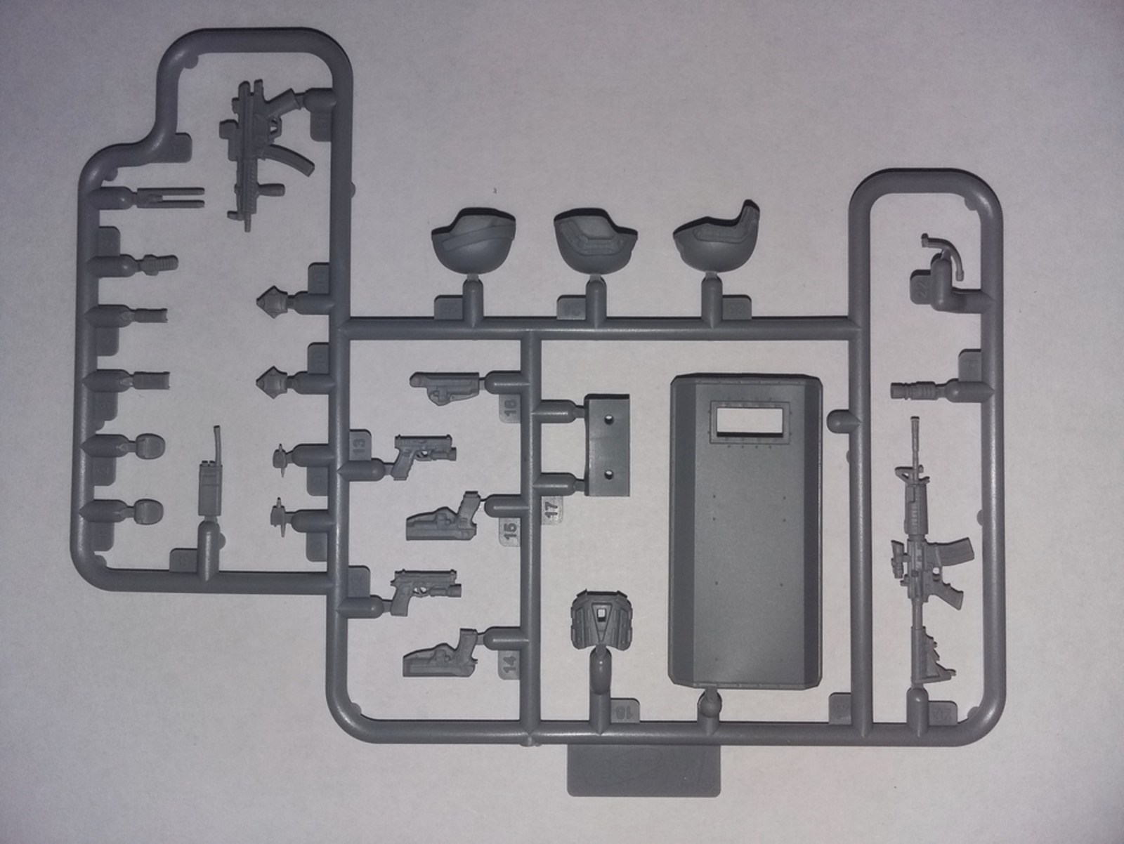 24104 Фигура, Боец группы S.W.A.T. №4 ICM
