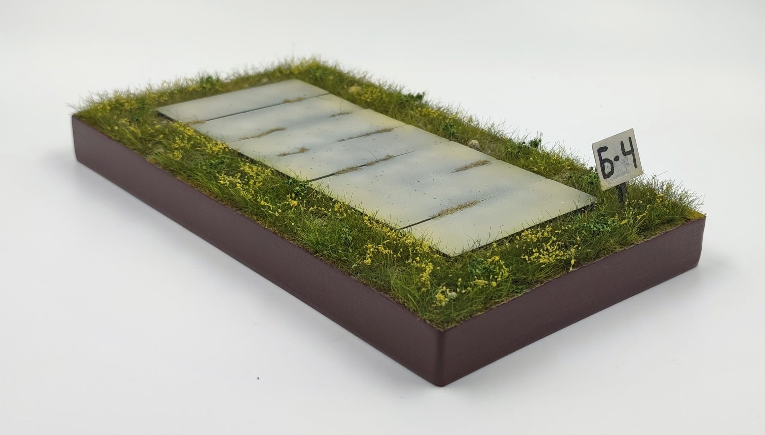 HE-35078 Подставка "Экспозиция в музее"