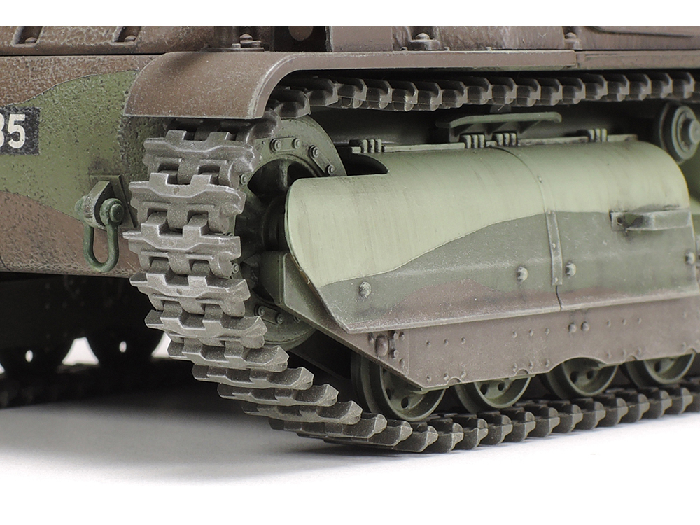 35344 Французский средний танк SOMUA S35, с одной фигурой Tamiya