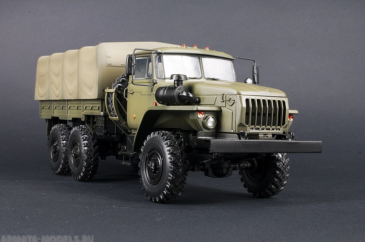 3654PK Российский армейский грузовик Урал 4320 PRO KIT
