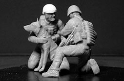 Набор фигурок 35181 Фигуры «Своих не бросают». Раненый пес Master Box (MB)
