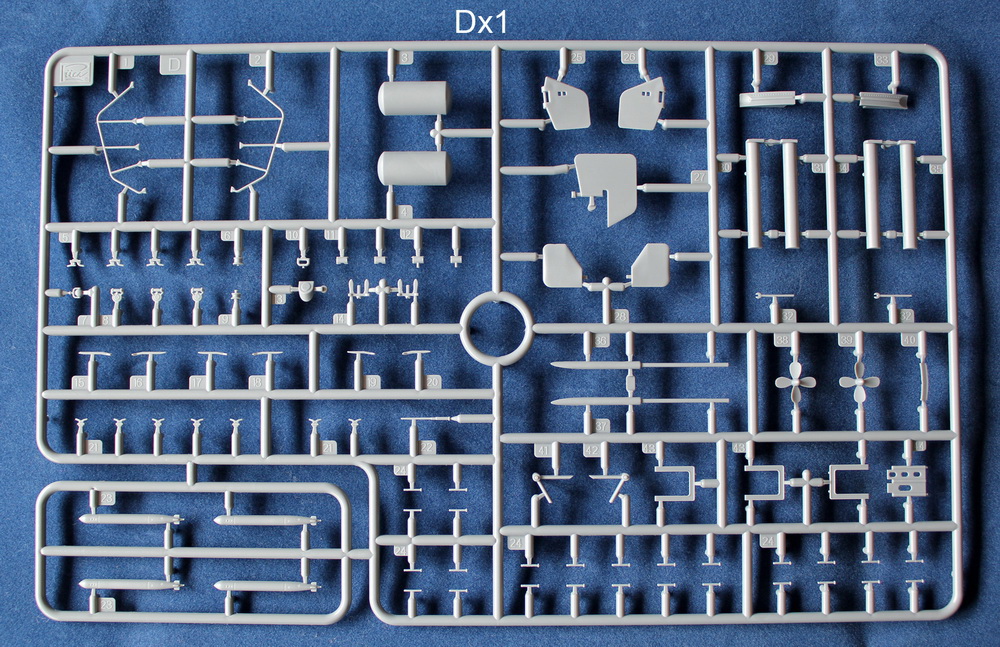 RS20002 Подводная лодка USS Gato SS-212 (1944) Riich Models