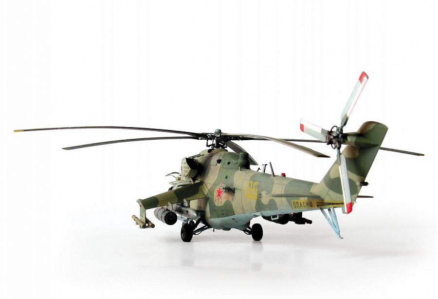 7293ПН Вертолёт Ми-24 В/ВП Крокодил Звезда