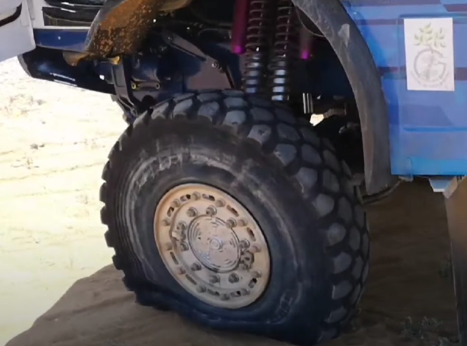 AM35642 Колеса поврежденные 2 шт.