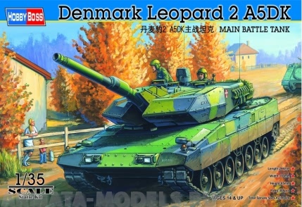82405 Танк Danish Leopard 2A5DK Tank Hobby Boss