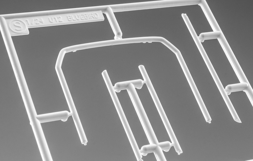 20541-Автомобиль NISSAN BLUEBIRD 4Door Sed Hasegawa