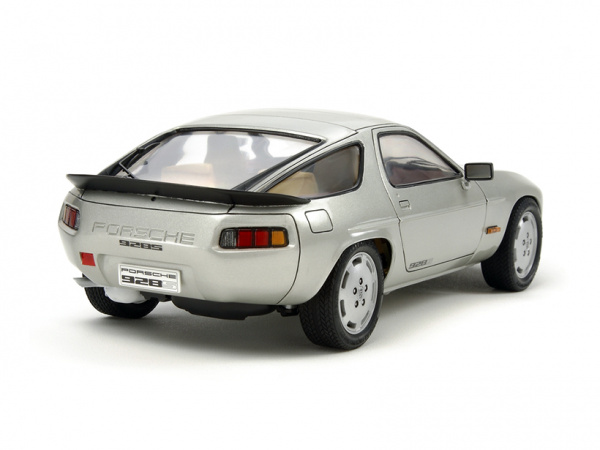 20066T Porsche 928S Tamiya
