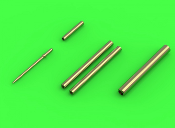 AM-72-140 F-5 Tiger II Freedom Fighter (версии с акульим носом) - F-5 E, ??F - трубка Пито и 20-мм стволы.