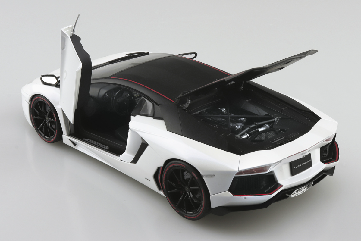 06121 Lamborghini Aventador Pirelli Edition '15 Aoshima