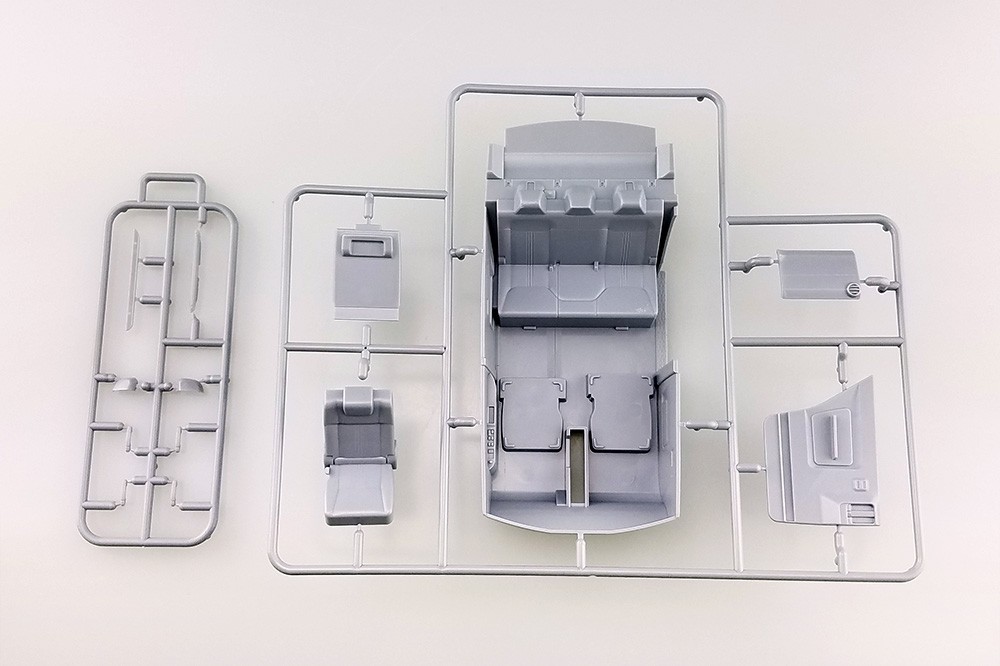 05712 Toyota NTP10 JPN Taxi '17 Super White Aoshima