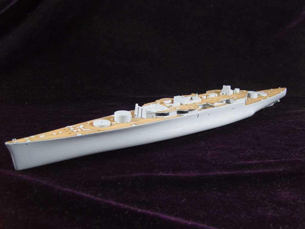 A04202V Крейсер HMS Hood Airfix