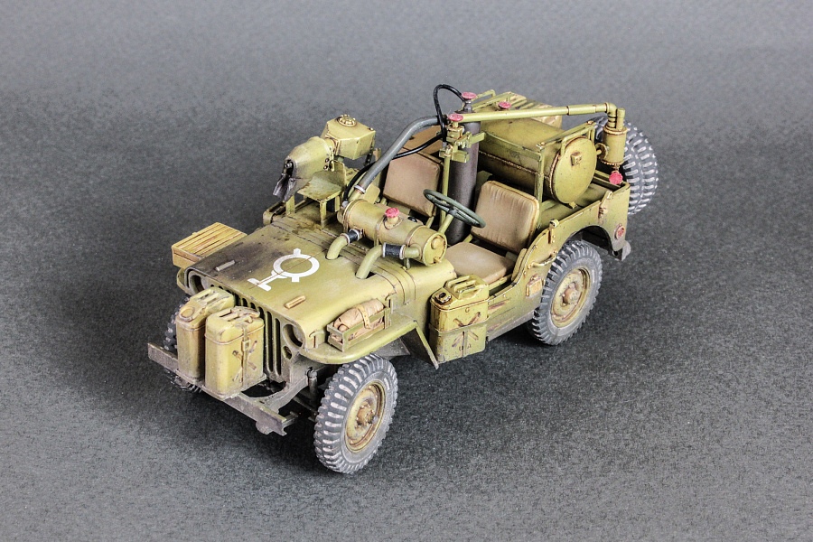 VS-012 MB Military Vehicle WASP Flamethrower Meng