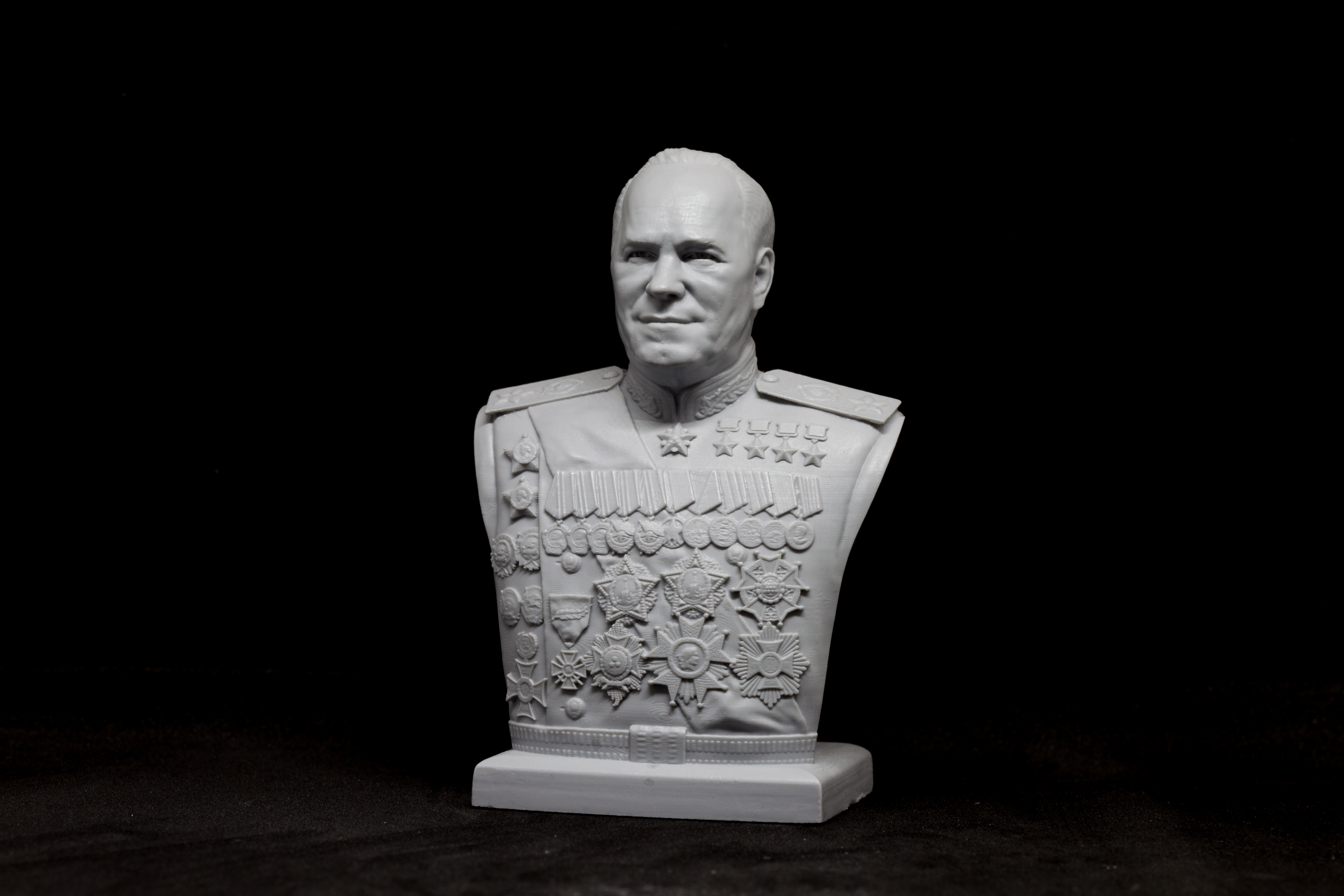 AM1006 Бюст  Маршал Победы 1/10 Arma Models