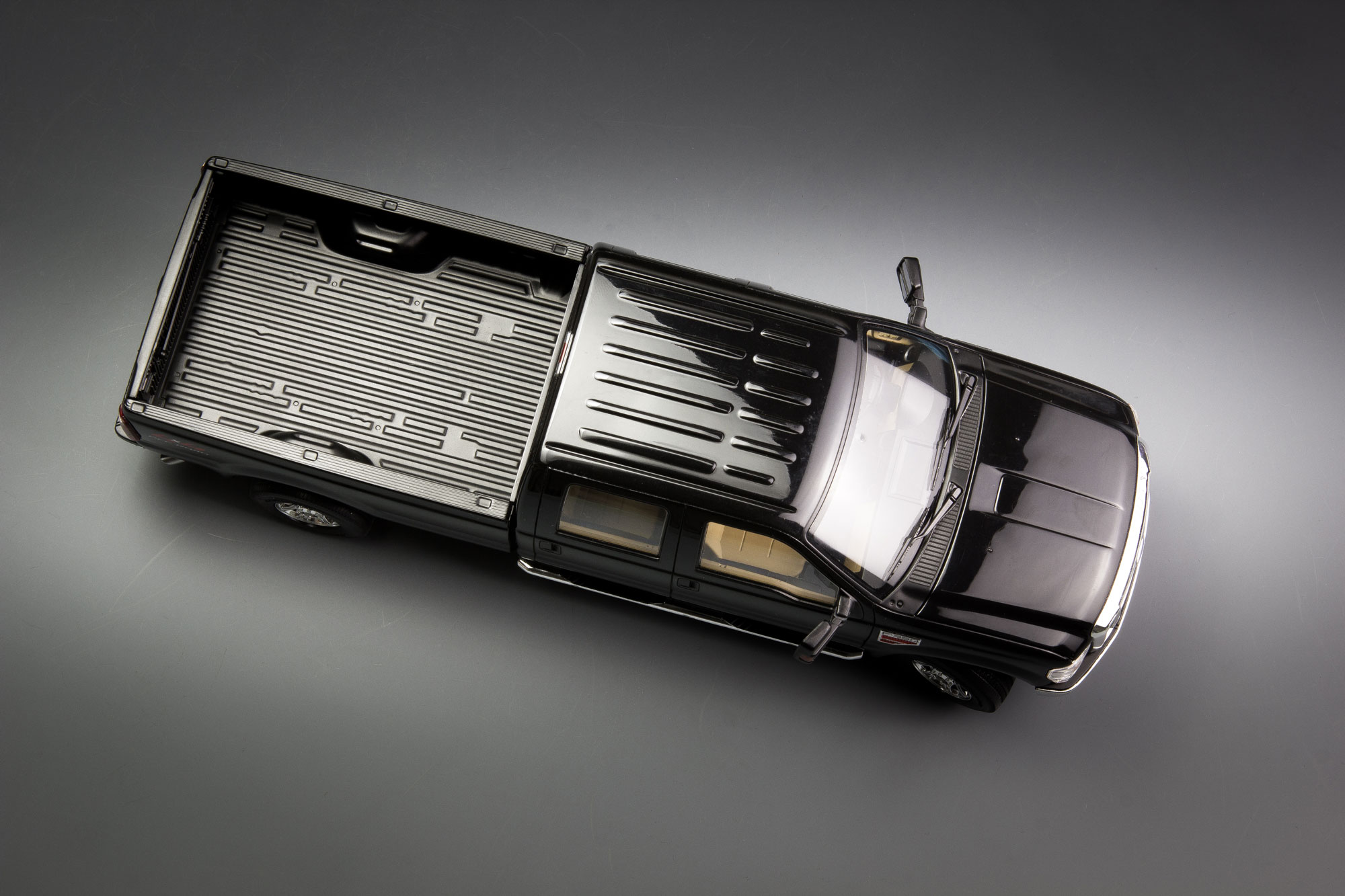 CS-001 Ford F-350 Super Duty Crew Cab Meng