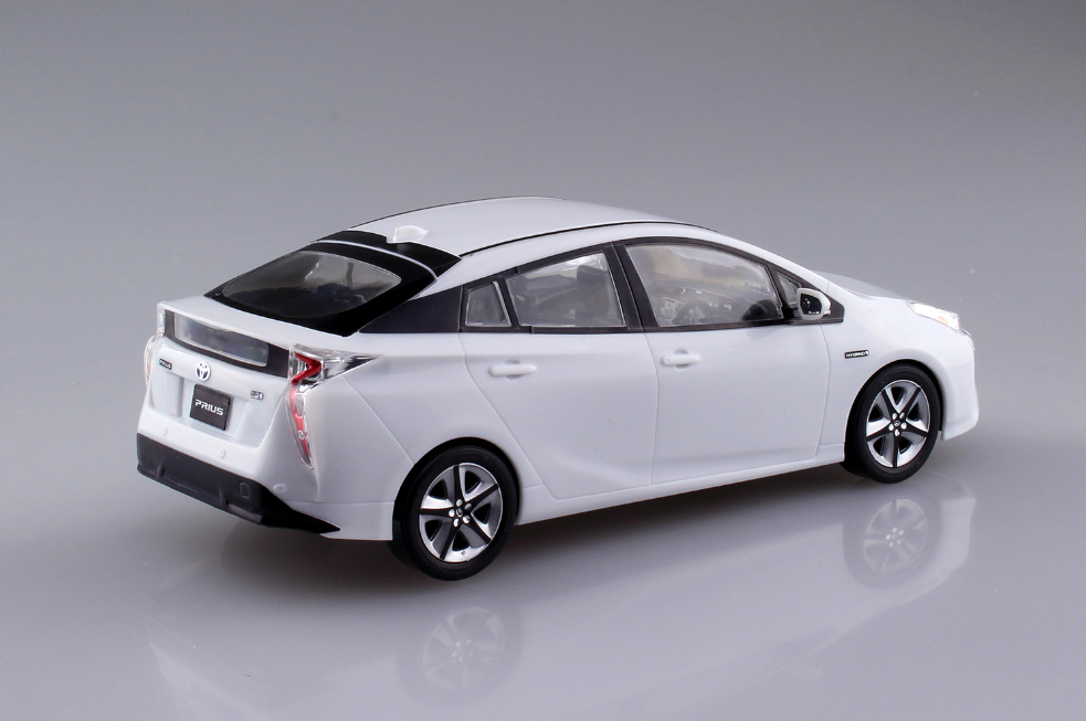05416 Toyota Prius XW30 (Super white II) Aoshima