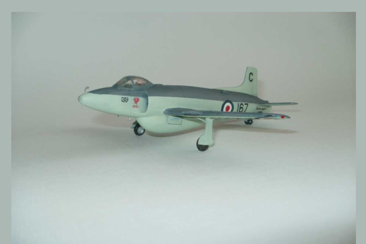 72029 Палубный истребитель Аттакер ARK model