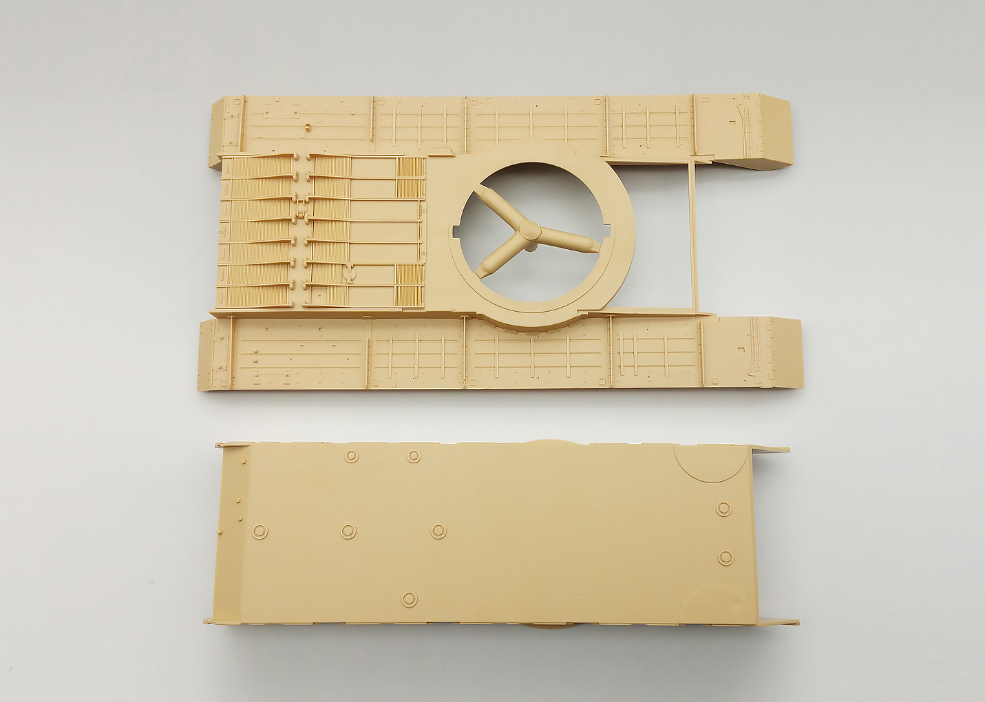 AH35A013 Британский тяжелый танк Super Conqueror Limited Edition Amusing Hobby