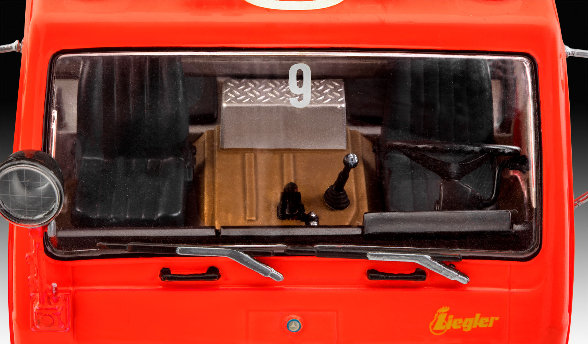 07655RE Пожарный автомобиль Mercedes-Benz 1017 LF 16 Revell