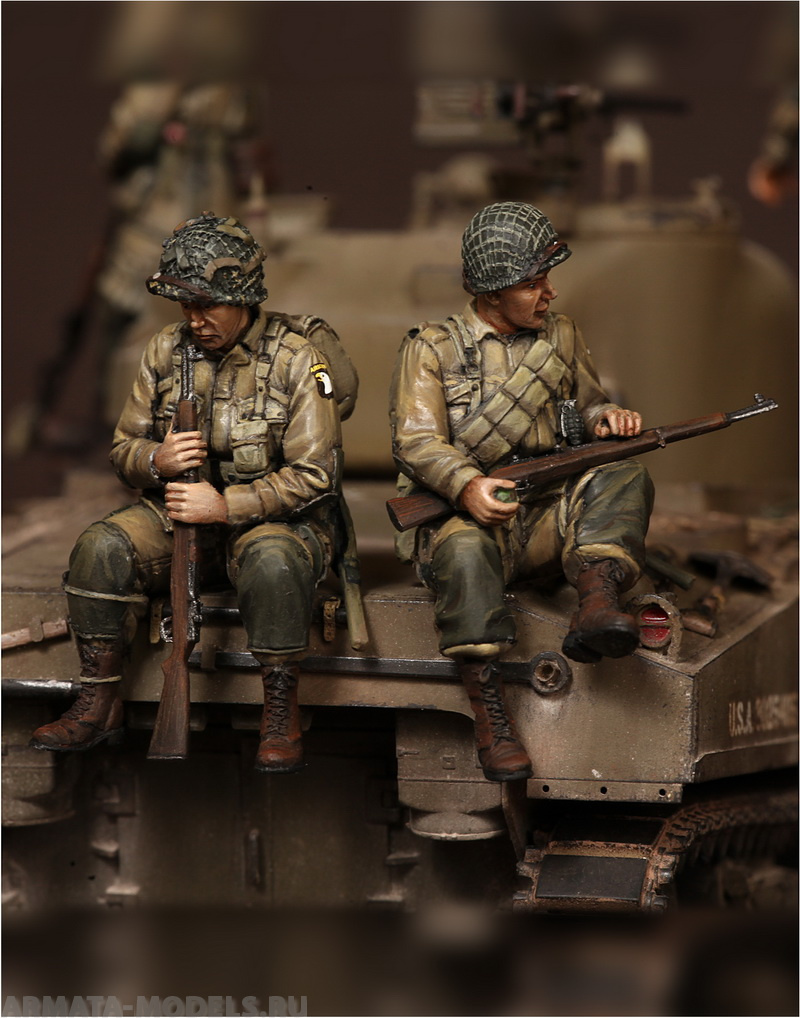 3602SOGA U.S. Army Airbornes on Sherman. SOGA Miniatures