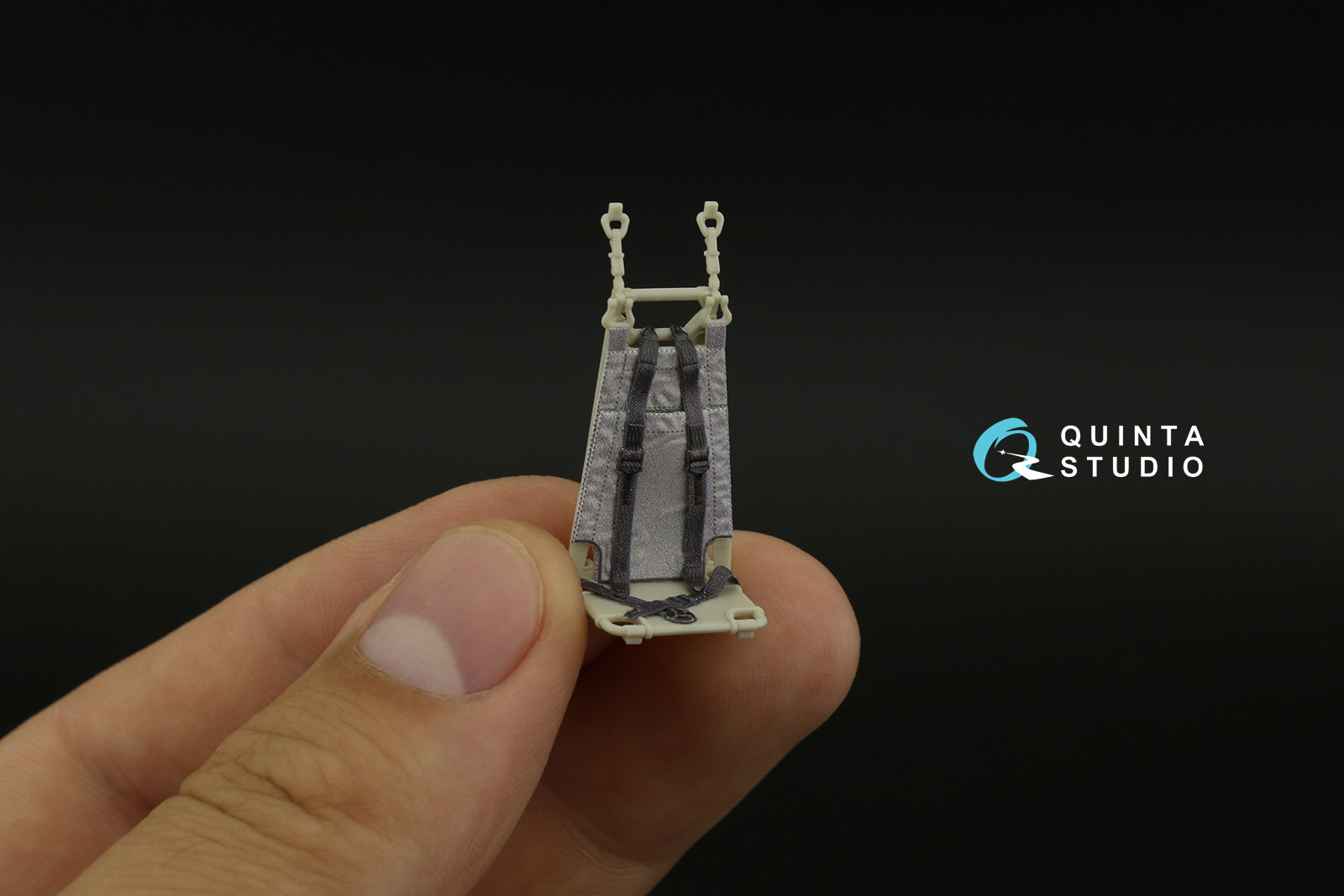 QR35013 Кресло складывающееся для семейства H-60 (KittyHawk), 2 шт.