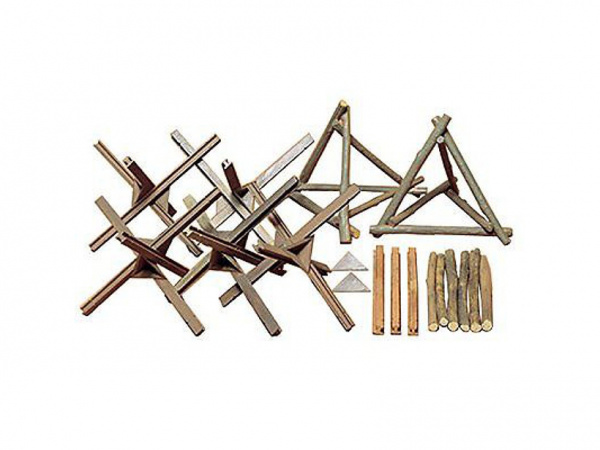 Набор фигурок 35027 Набор ежей и деревянных заграждений Tamiya