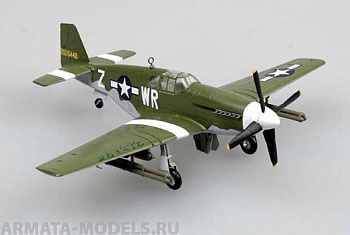 36357EM Самолёт P-51B Генри Браун
